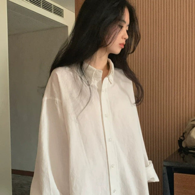Damen Lässiges Oversize-Shirtkleid mit verlängertem Rückensaum, kastiger Silhouette und weiten Manschetten – Lunéa