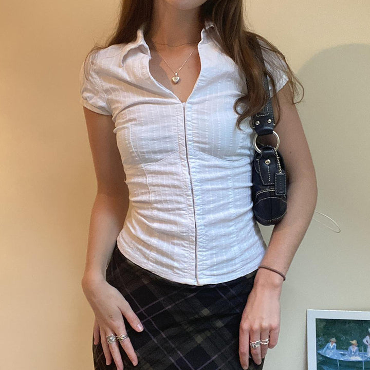 Damen Kurzarmbluse mit eleganten Falten und klarem Schnitt Echo Archiv