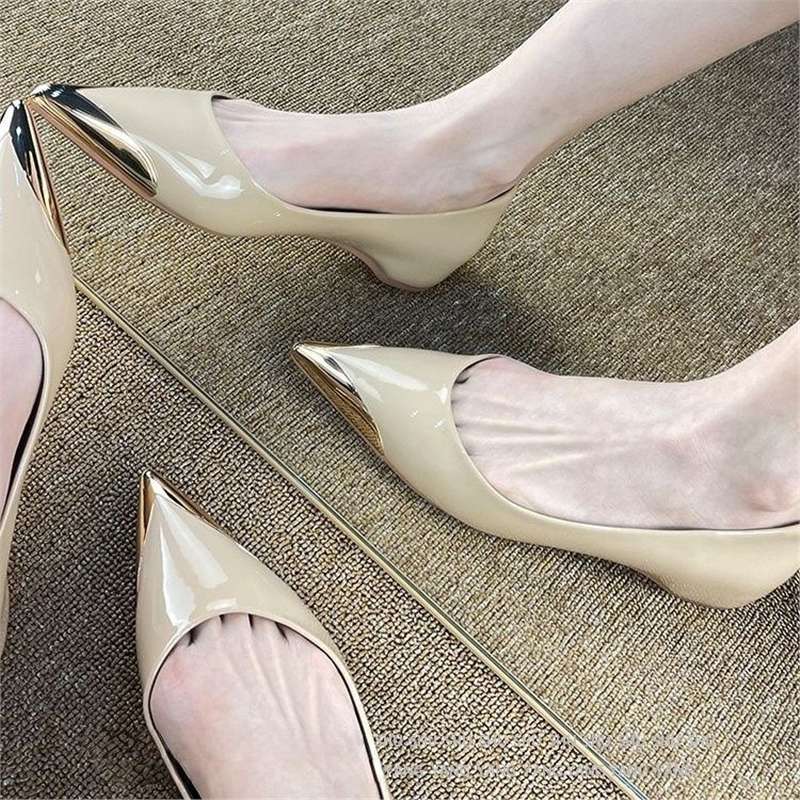 Damen Spitz zulaufende Ballerinas mit Leoprint und metallischer Kappenspitze Echo Archiv