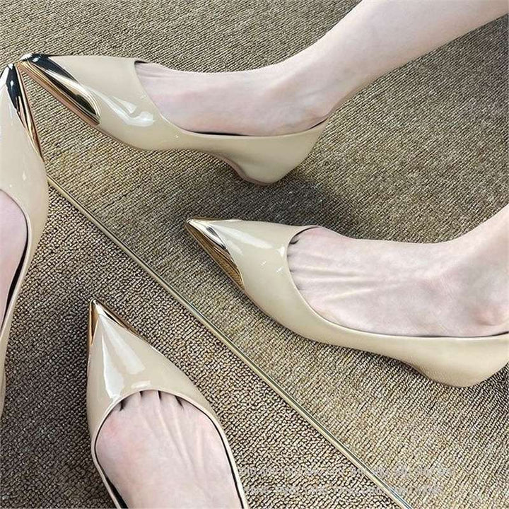 Damen Spitz zulaufende Ballerinas mit Leoprint und metallischer Kappenspitze Echo Archiv