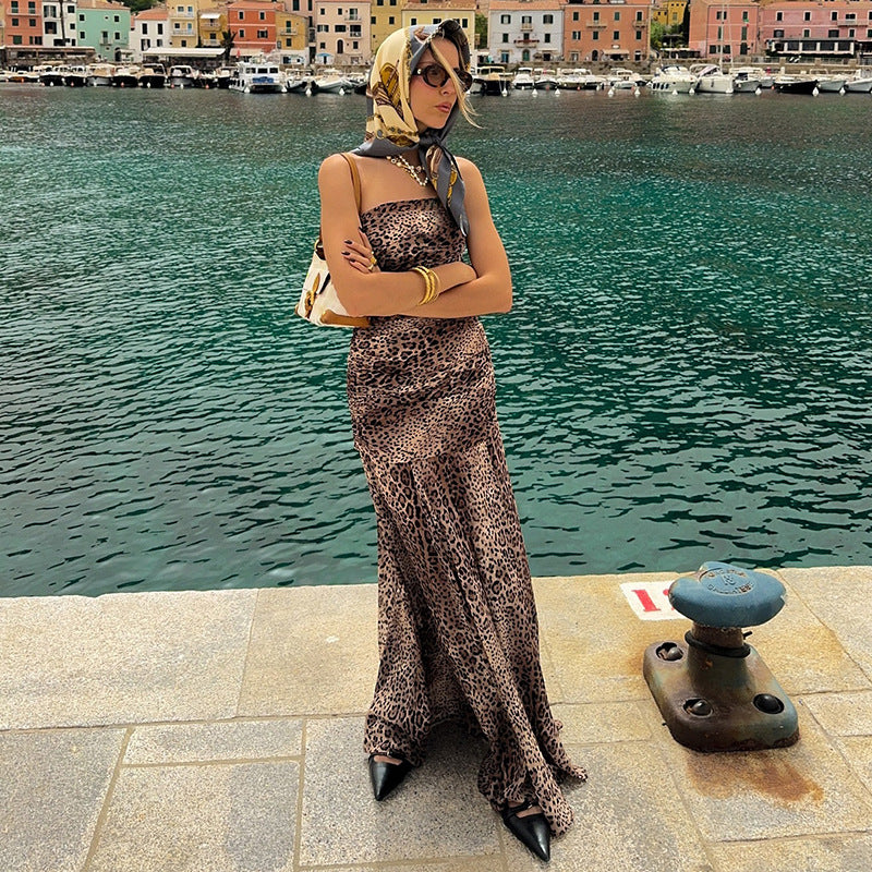 Damen elegantes Wickelkleid mit Leopardenmuster und voluminösem Saum Echo Archiv