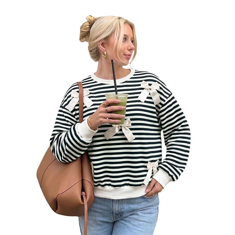 Damen Oversize Baumwoll-Sweatshirt mit maritimen Streifen und Zier-Schleifen – Mavelle