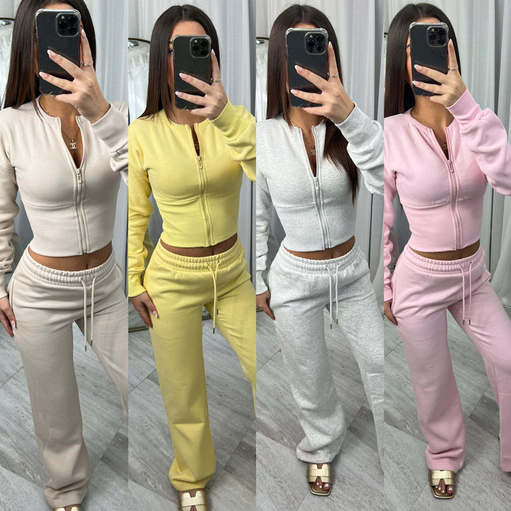 Damen nan kurzes Zip-Cropped-Shirt mit formendem Bund und breite Relax-Sweatpants mit Tunnelzug Echo Archiv