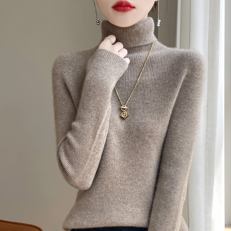 Damen Schmal geschnittener Feinstrick-Rollkragenpullover mit extrafeinem Flauschfinish Echoarchiv