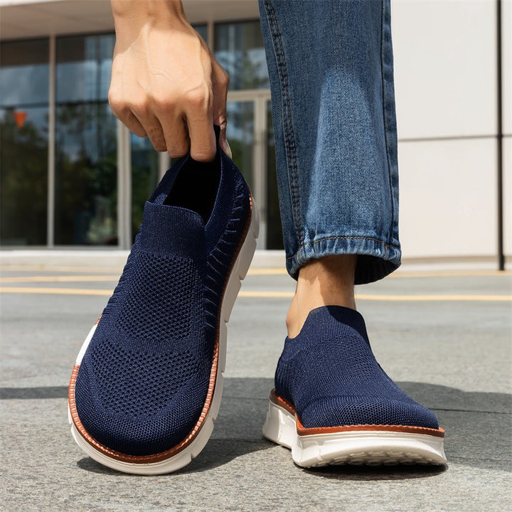 Herren Leichter Strick-Slip-On Sneaker mit Memory-Foam-Komfort und flexibler Profilsohle Echoarchiv