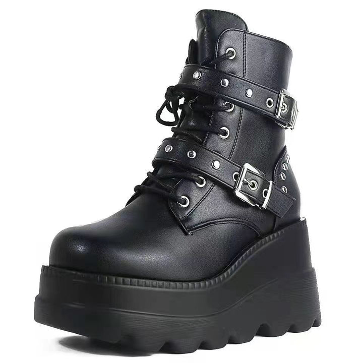 Damen nan knöchelhohe Punk-Plateau-Bikerstiefelette mit doppelten Zierriemen und markanter Profilsohle Echo Archiv