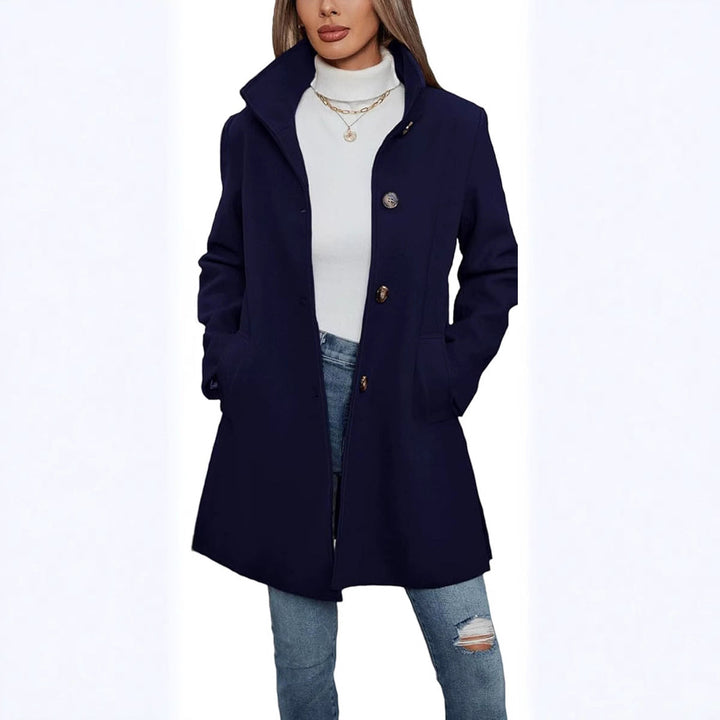 Damen Eleganter Wollmantel mit Hochgeschlossenem Kragen und Praktischen Taschen – Montévia