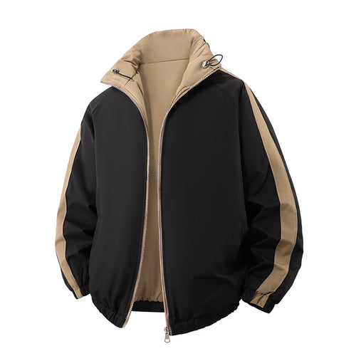 Herren Kurz geschnittene Thermo-Pufferjacke mit hohem, verstellbarem Stehkragen und kontrastierter Innenfütterung Echoarchiv