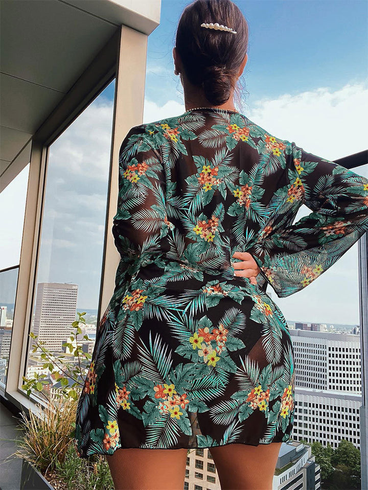 Damen Bikini-Set mit floralem Hohe-Taillenslip und passendem Kimono Echo Archiv