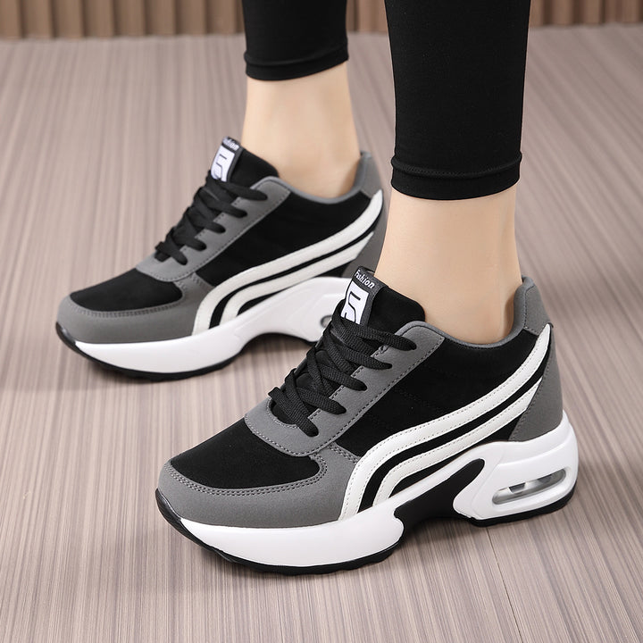 Damen nan Plateau-Sneaker mit sichtbarer Luftkammer, ergonomischer Keilsohle und gepolstertem Knöchelkragen Echo Archiv