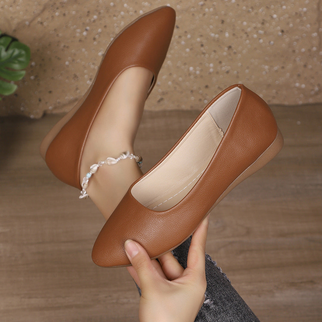 Damen Ballerinas aus weichem Leder mit elegantem Schalen-Ausschnitt Echoarchiv