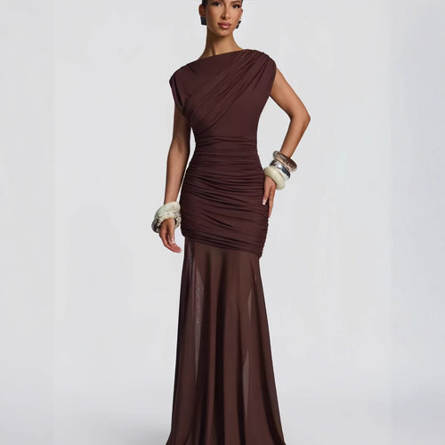 Damen Elegantes und figurbetontes Abendkleid mit Raffungen Echoarchiv