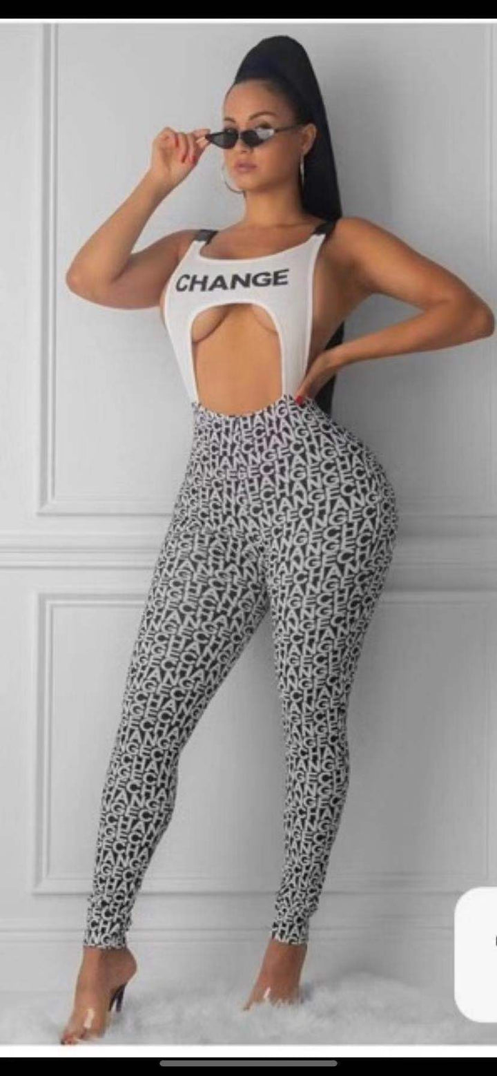 Damen körperbetontes Sport-Outfit mit modischem Print Echo Archiv