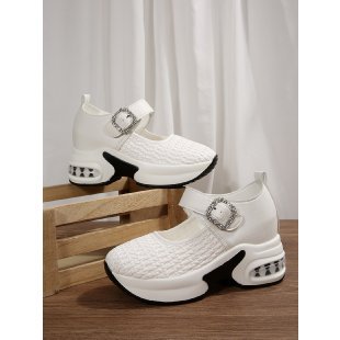 Damen Plateausneaker-Mules mit gestricktem Obermaterial, Schmuckriemen und skulpturierter Luftsohle Echoarchiv