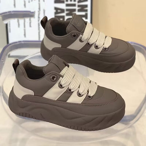 Damen Plattform Sneakers mit dickem Gummi-Style und farblich abgesetzten Details Echo Archiv