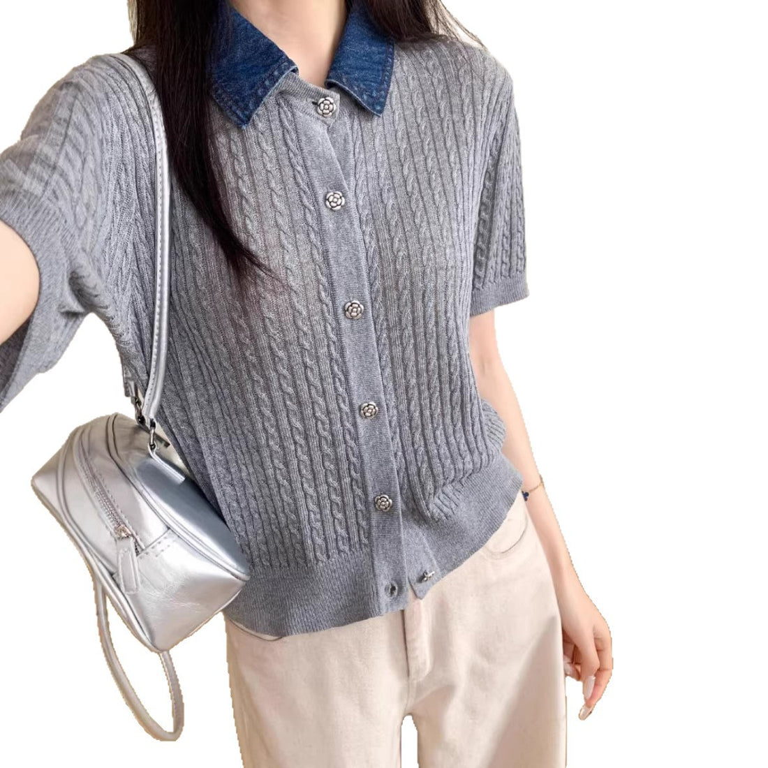 Damen Kurzarm-Strickcardigan mit Zopfmuster und kontrastierendem Jeanskragen Echo Archiv