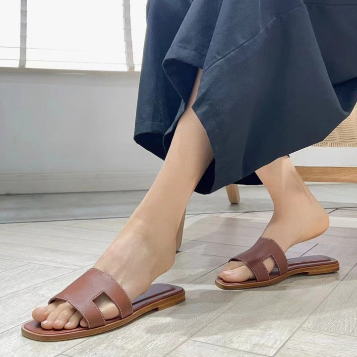 Echoarchiv | Elegante Luxussandalen Mit Ergonomischem Halt