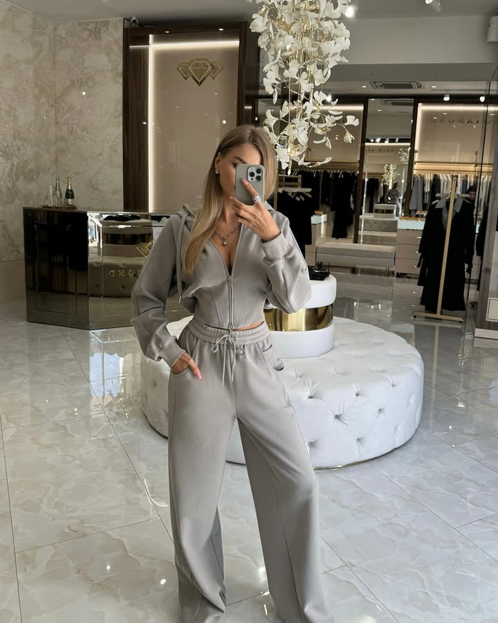 Damen nan kurzes Zip-Hoodie-Set mit Ballonärmeln und Highwaist Weitbein-Loungehose Echo Archiv