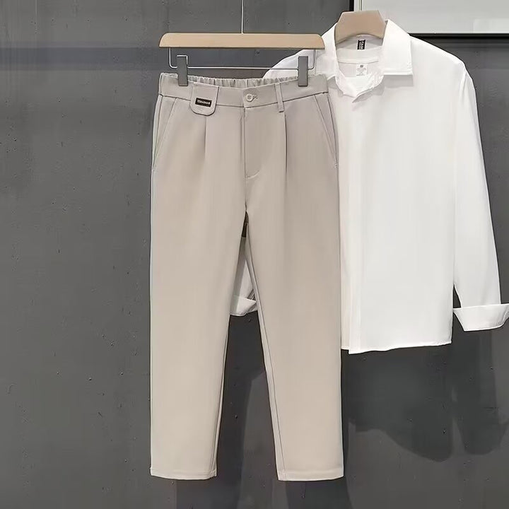 Herren schlanke Chino-Hose mit elegantem Schnitt und atmungsaktivem Material Echoarchiv