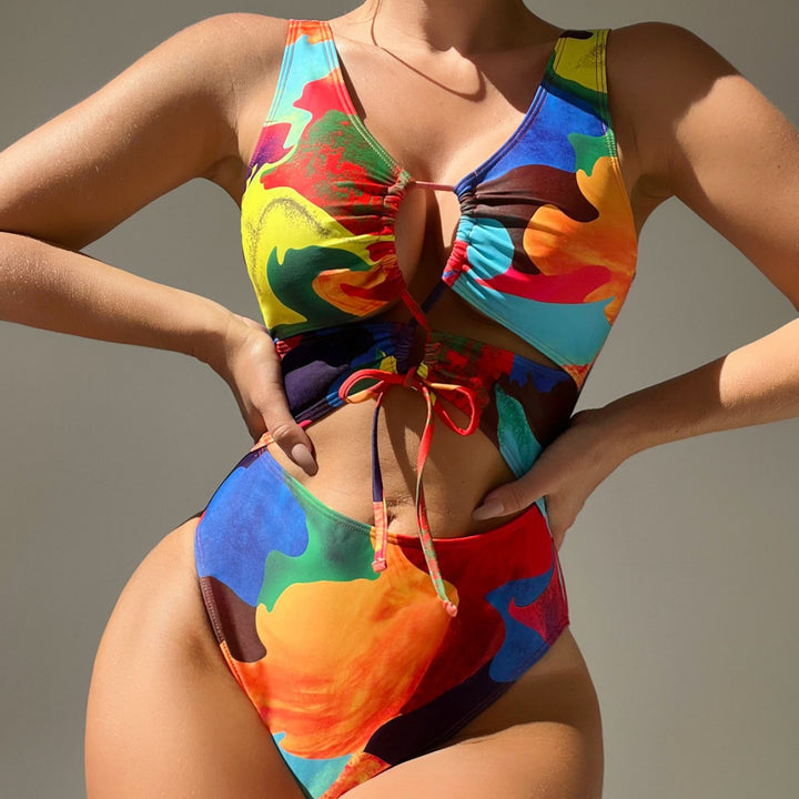 Damen Einteiler Badeanzug mit buntem Cut-Out-Design Echo Archiv