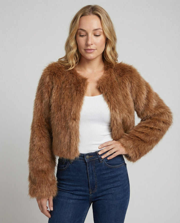 Damen Flauschige Kurzjacke – Célinea