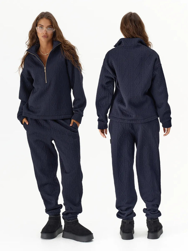 Damen Zopfstrick-Lounge-Set mit halbem Reißverschluss und hochtaillierter Jogginghose – Élanora