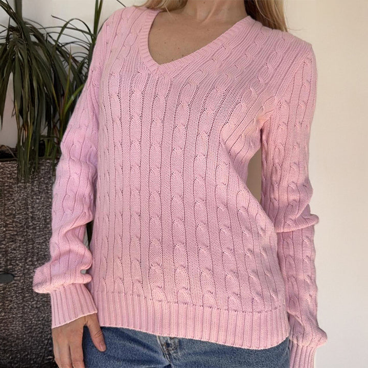 Damen Premium-Baumwollmix Zopfstrickpullover mit tiefem V-Ausschnitt und taillierter Silhouette – Mavelle