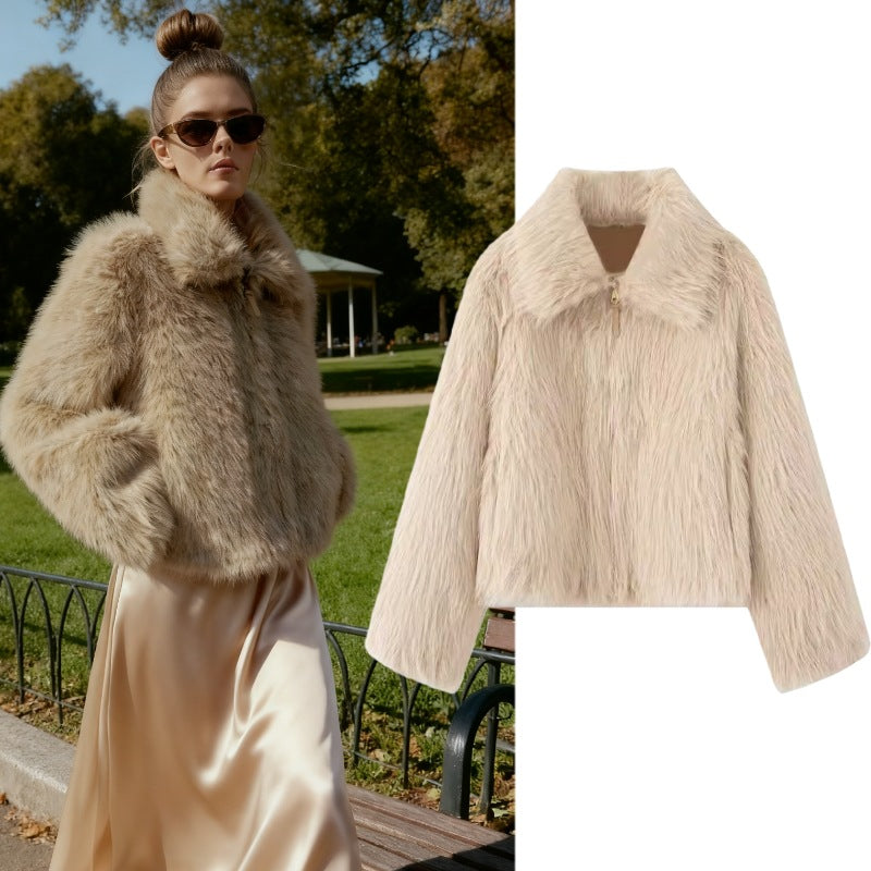 Damen Kurze Kunstfell-Croppedjacke mit voluminösem Schalkragen und Frontreißverschluss Echo Archiv
