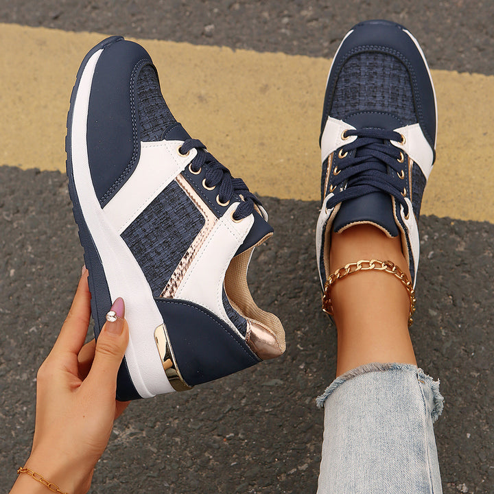 Damen sportive Keil-Sneaker mit strukturiertem Strickmix gepolstertem Komfortfußbett und goldenen Akzenten Echo Archiv
