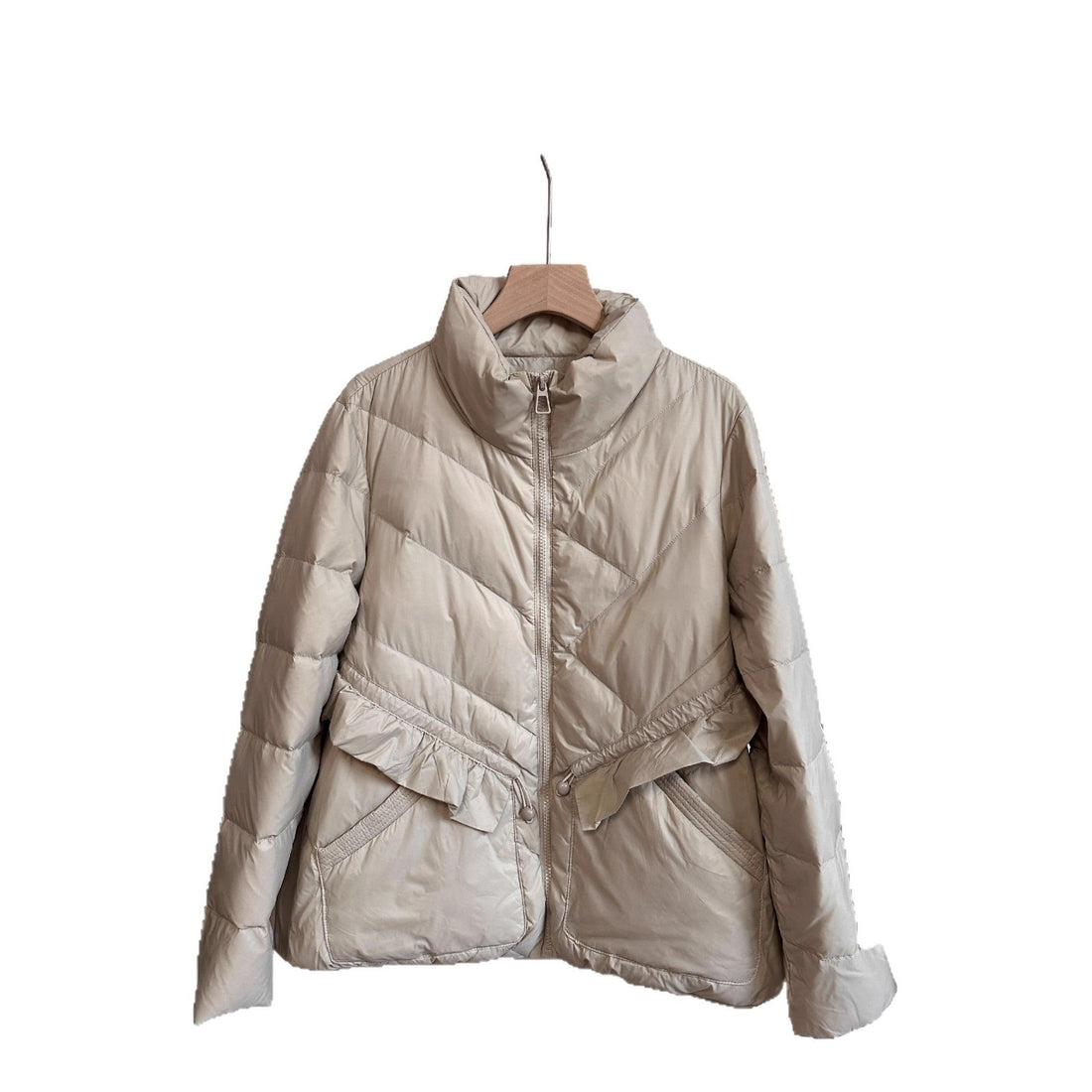 Damen Steppparka mit Stehkragen, tailliertem Rüschendetail und wärmender Thermofüllung Echoarchiv
