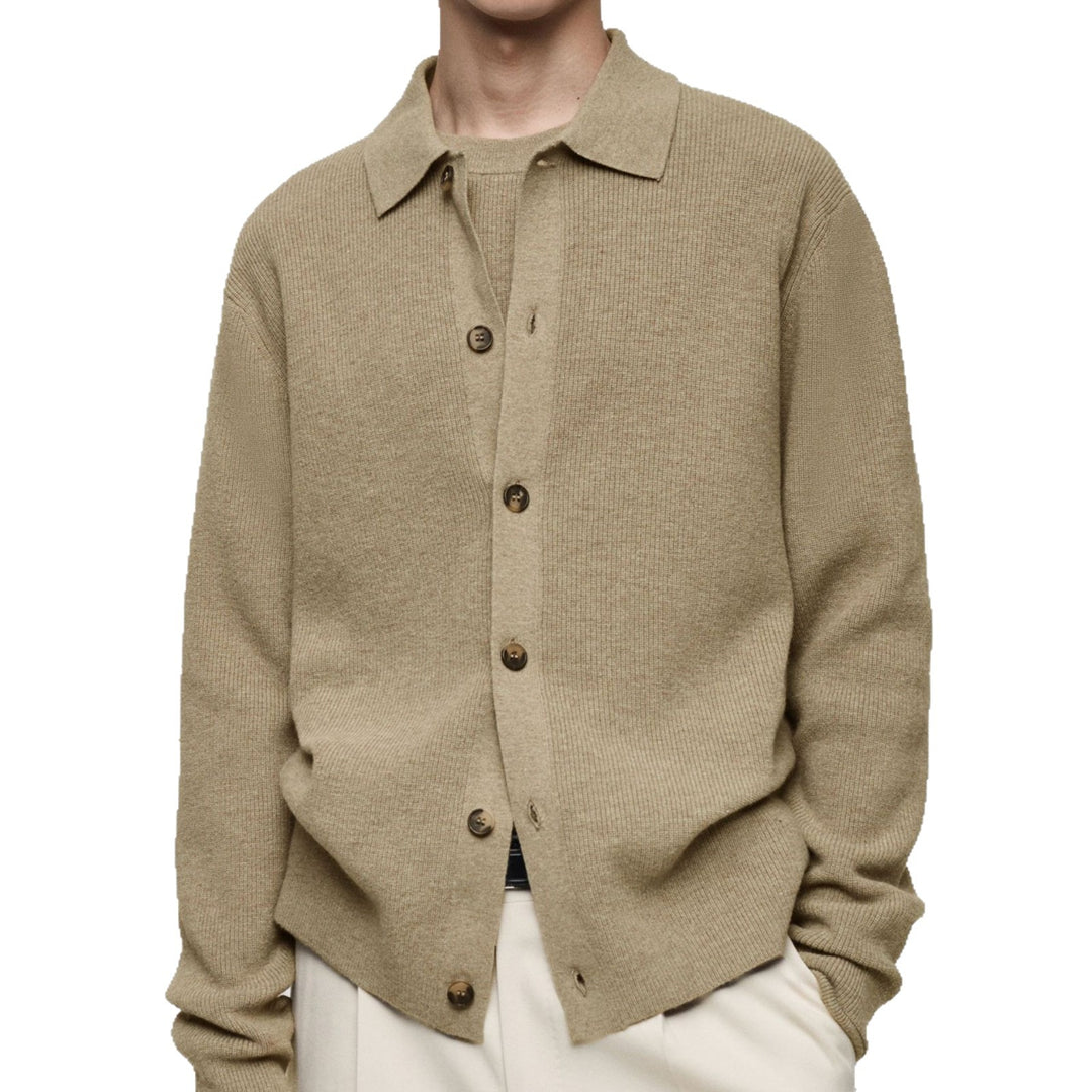 Herren Strickjacke mit modernem Kragen und hochwertigen Knöpfen Echoarchiv