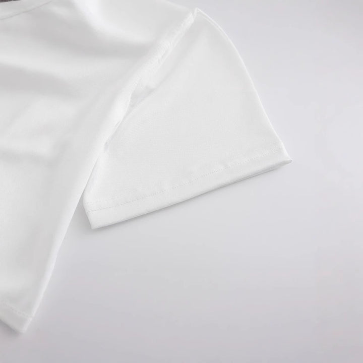 Damen Crop-T-Shirt mit kreativem, witzigem Schriftzug und figurbetontem Schnitt Echo Archiv