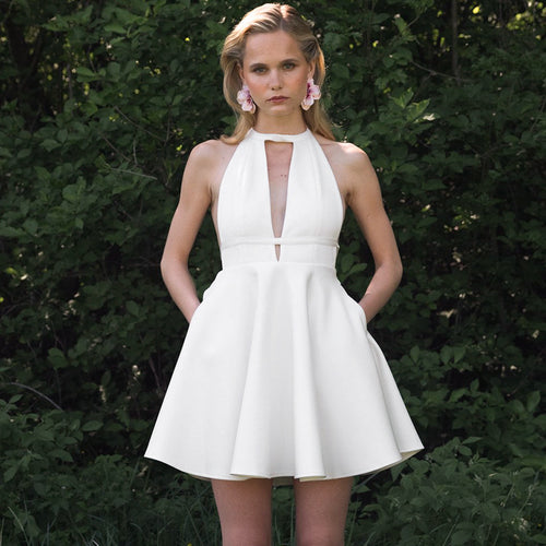 Damen Elegantes Halterkleid mit offenem Ausschnitt Echo Archiv