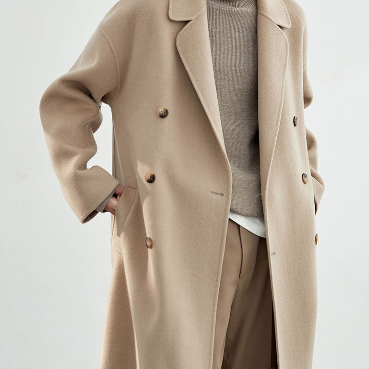 Herren Oversized Wollmantel mit Doppelreiher und Reverskragen Echoarchiv