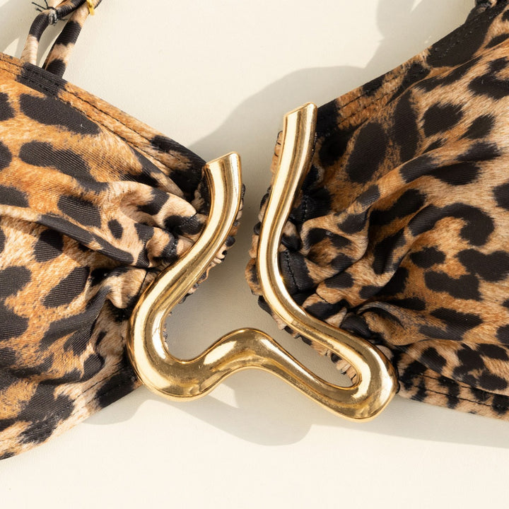 Damen asymmetrischer Bandeau-Bikini mit Goldakzenten Echo Archiv