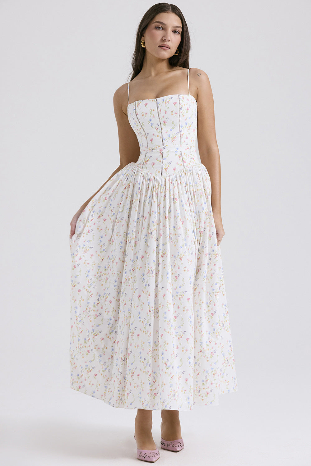 Damen nan tailliertes Korsagenkleid mit Spaghettiträgern und voluminösem Tellerrock Echo Archiv