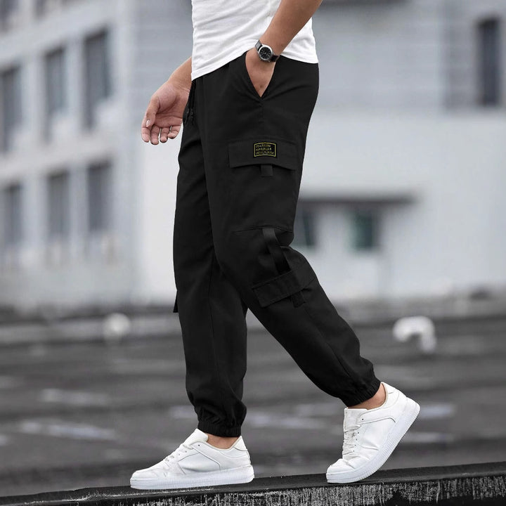 Herren Cargo-Hose mit funktionalen Taschen und elastischem Bund Echoarchiv