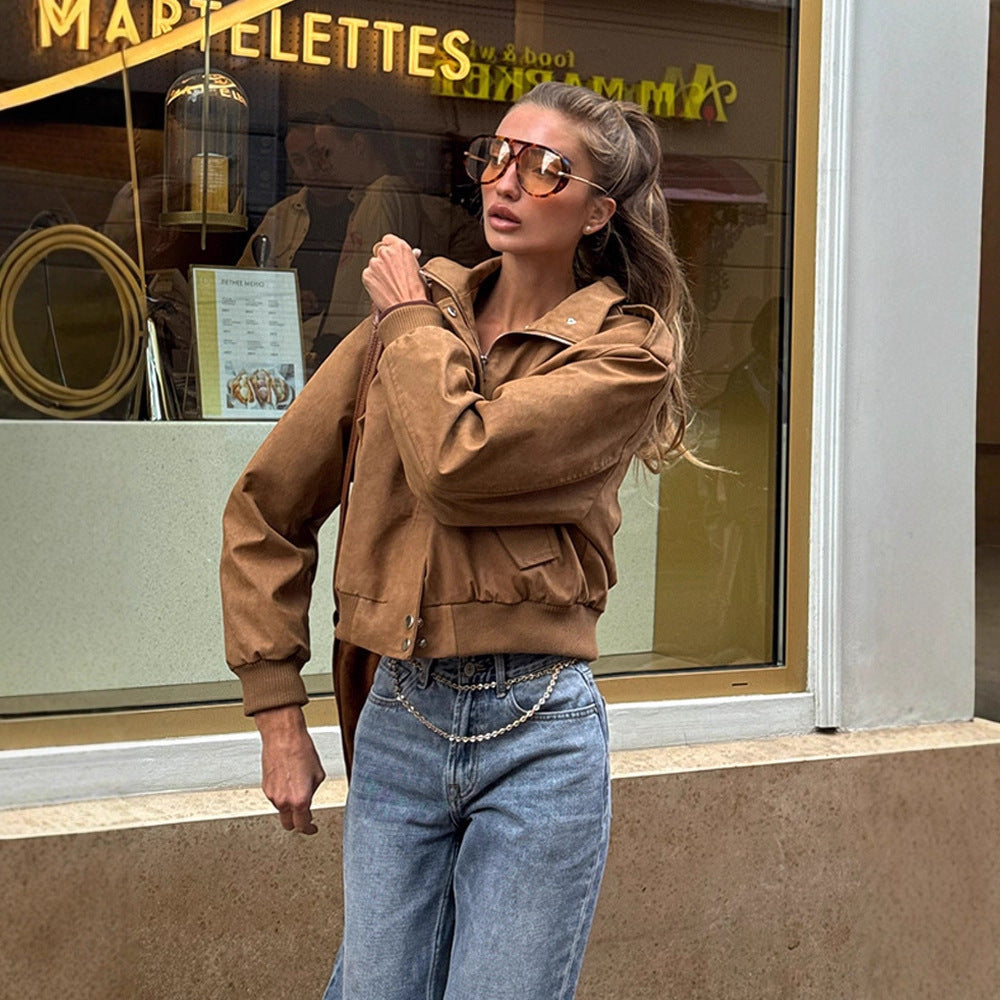 Damen Kurz geschnittene Bomberjacke aus Velourslederoptik mit Rippbündchen Echoarchiv