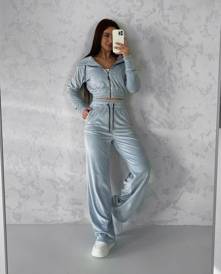 Damen Samt-Loungewear-Set mit Cropped Zip-Kapuzenjacke und weiter Palazzohose – Élanora