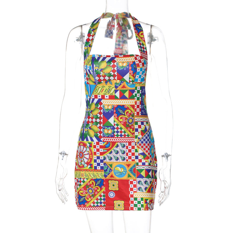 Damen Buntes Kochkleid mit Halterneck und verspielten Mustern Echo Archiv
