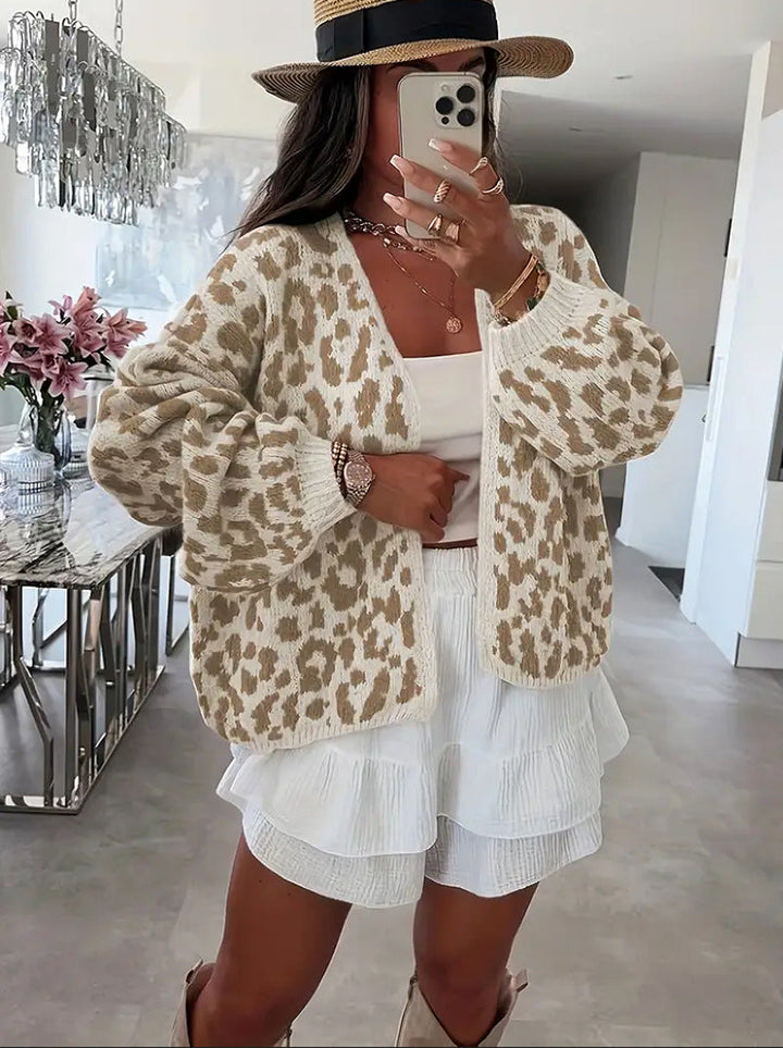 Damen grob gestrickter Cardigan mit stilvollem Leopardenmuster und bequemen Oversize-Details Echoarchiv