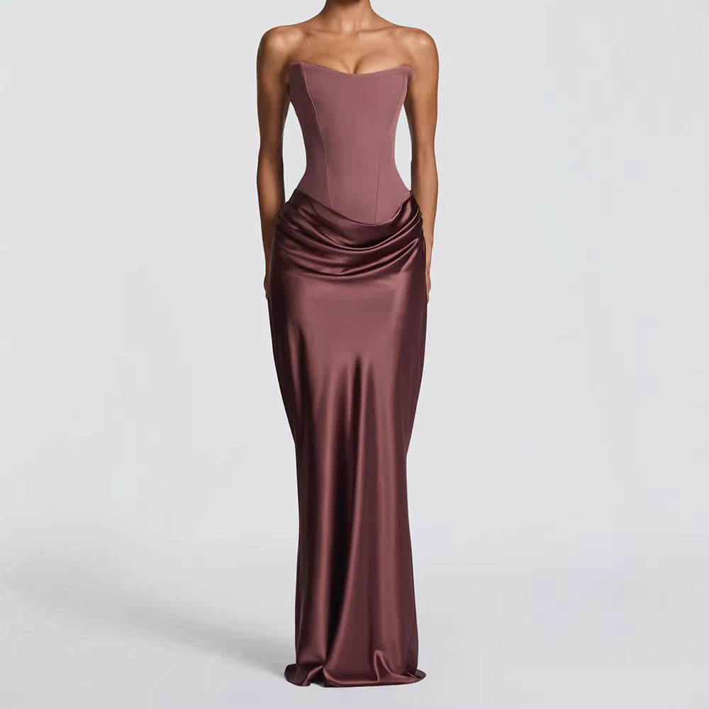 Damen Elegantes Wickelkleid mit figurbetontem Oberteil und schimmerndem Rock Echo Archiv