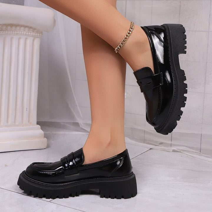 Damen klobige Loafer mit grober Profilsohle und Plateauabsatz Echoarchiv