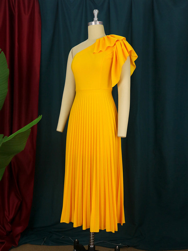 Damen Plissee Maxikleid mit asymmetrischem Träger und Rüschendetail Echo Archiv