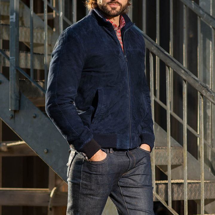 Herren elegante Wildlederjacke im modernen Biker-Stil Echoarchiv