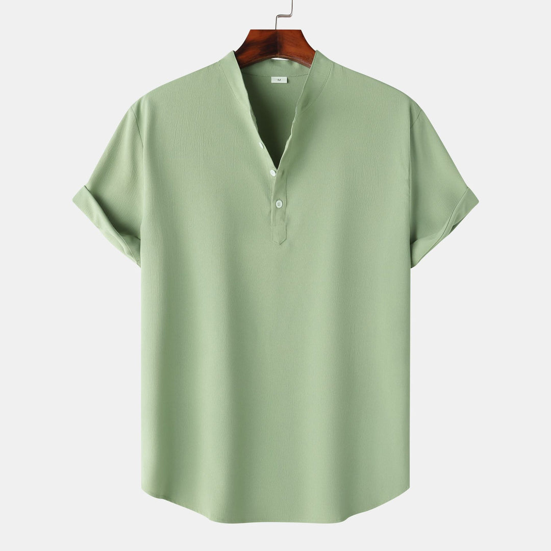 Herren Kurzarmhemd mit modernem Henley-Design und funktionalen Knöpfen Echoarchiv