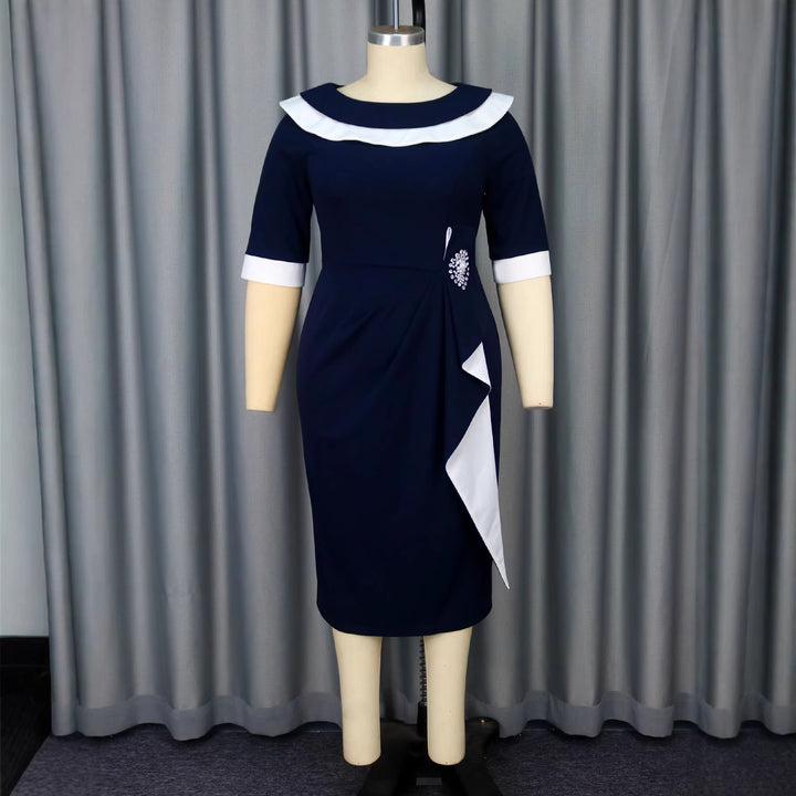 Damen Elegantes Kleid mit kontrastierenden Rüschendetails Echo Archiv