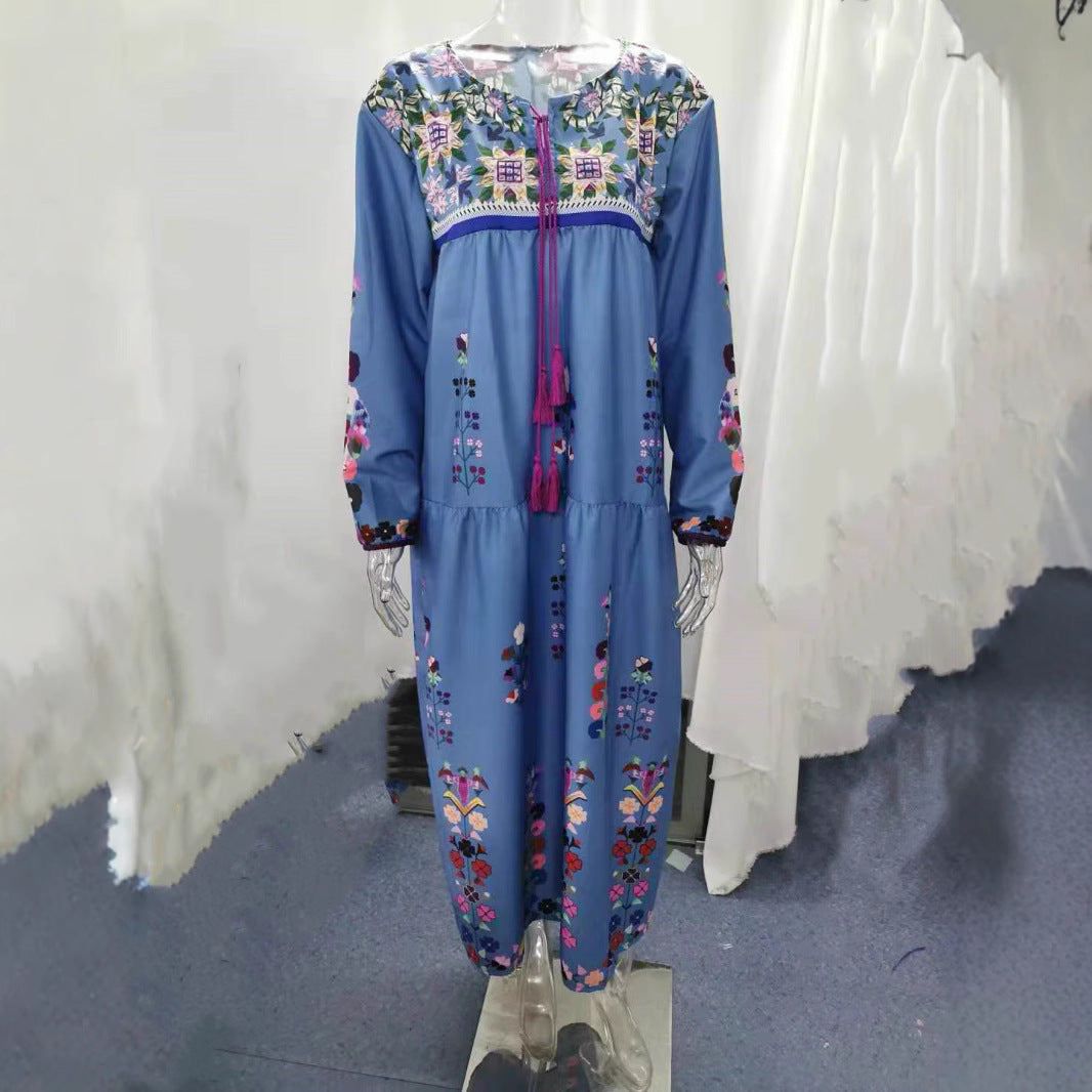 Damen nan besticktes Maxikleid mit langen Ärmeln, Quastenverschluss und folkloristischer Stickerei Echo Archiv