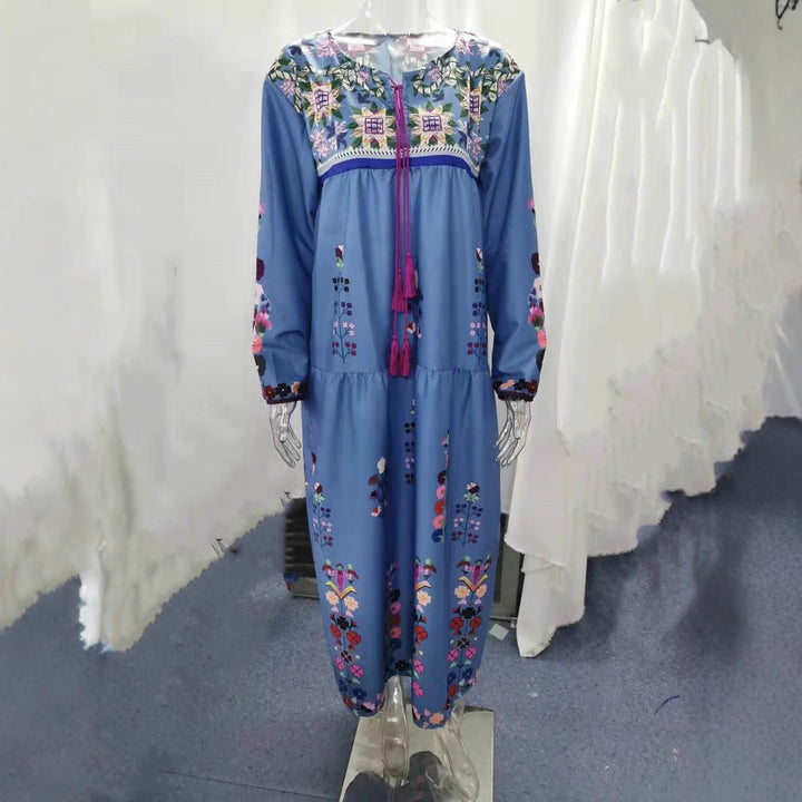 Damen nan besticktes Maxikleid mit langen Ärmeln, Quastenverschluss und folkloristischer Stickerei Echo Archiv