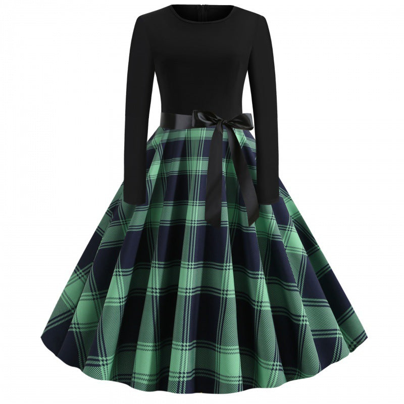 Damen Vintage Tellerrockkleid mit Karo-Tellerrock, figurbetontem Langarmoberteil und Satinschärpe – Valéora